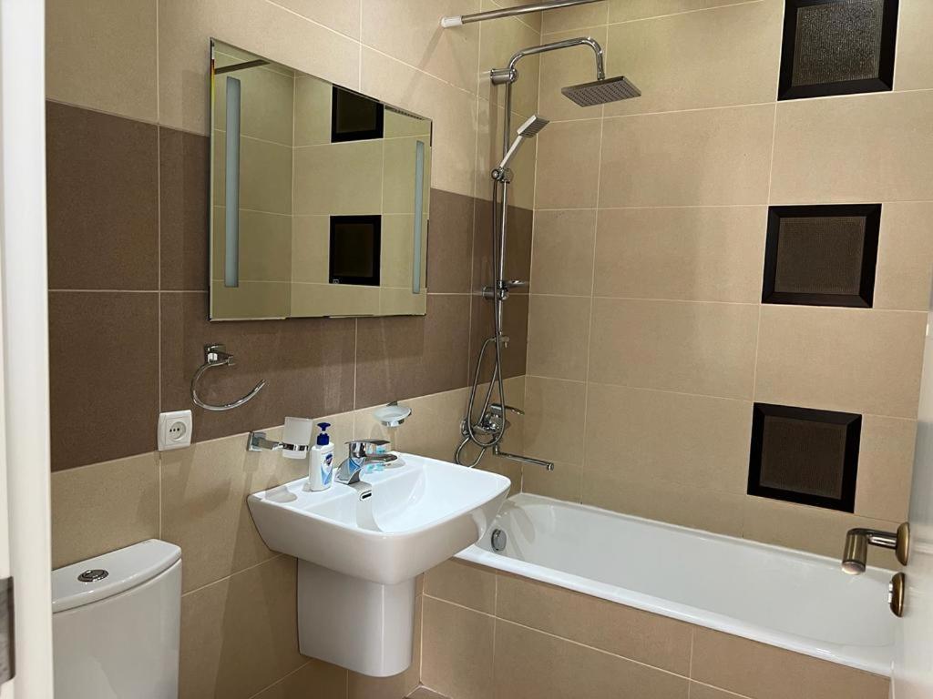 Guest House Pirosmani 60 Sighnaghi Δωμάτιο φωτογραφία