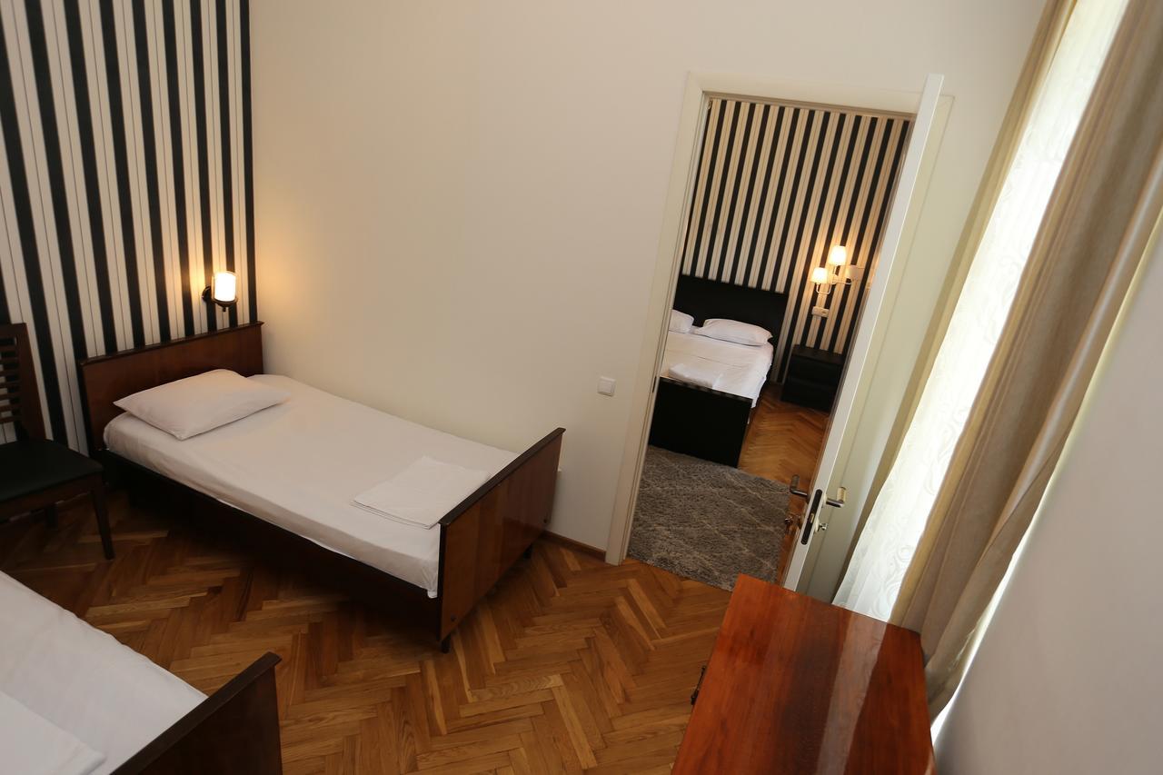 Guest House Pirosmani 60 Sighnaghi Εξωτερικό φωτογραφία
